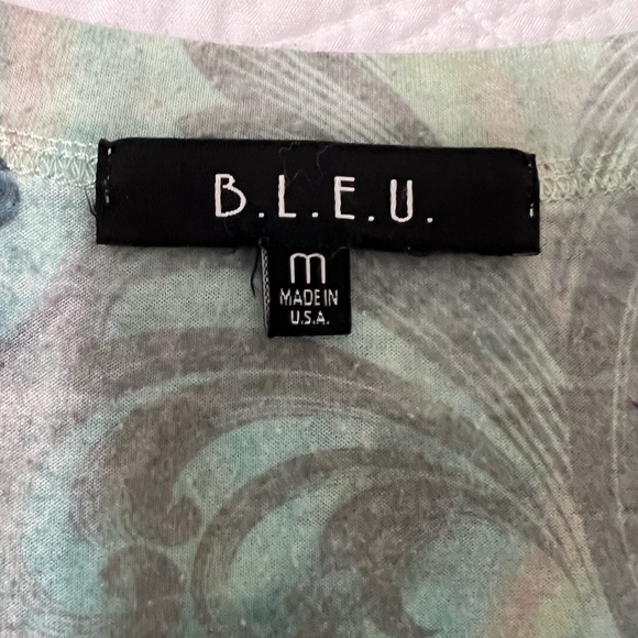 BLEU KNIT Top with Metallic and Rhinestone Design SZ M - Picture 3 of 9